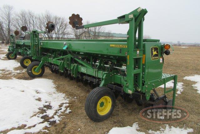 1996 John Deere 1520_0.JPG